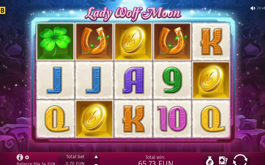 Win screen for a base game payline win